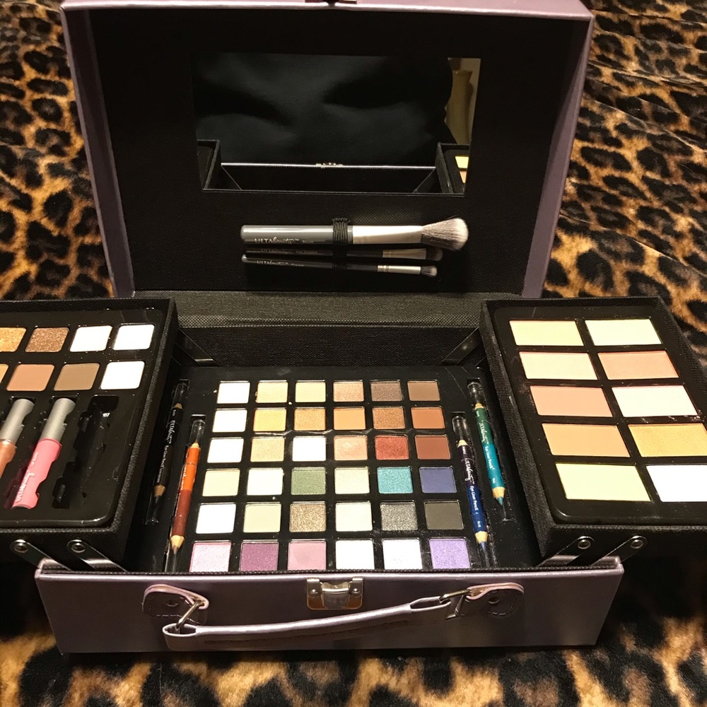Beautiful makeup travel case
